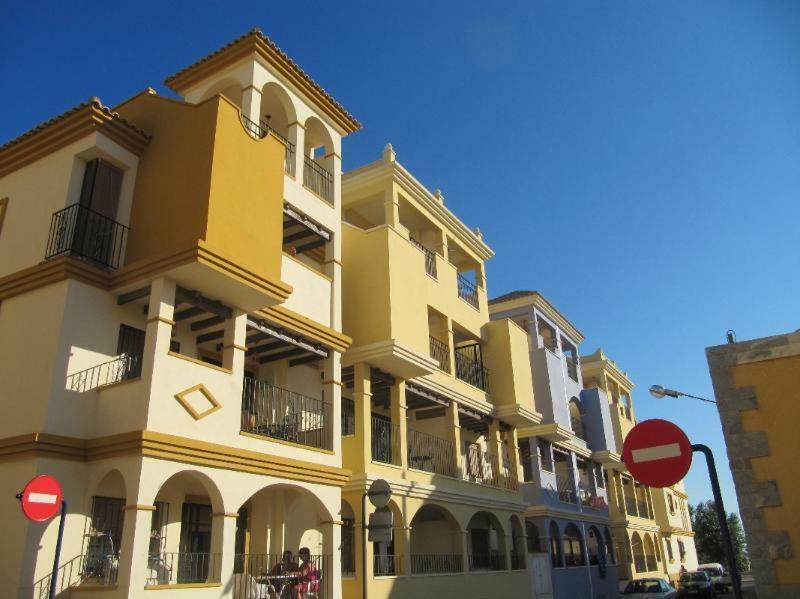 Beautiful 1 Bedroom Apartment In Roda, Los Alcazares. Larger Than Average. 외부 사진